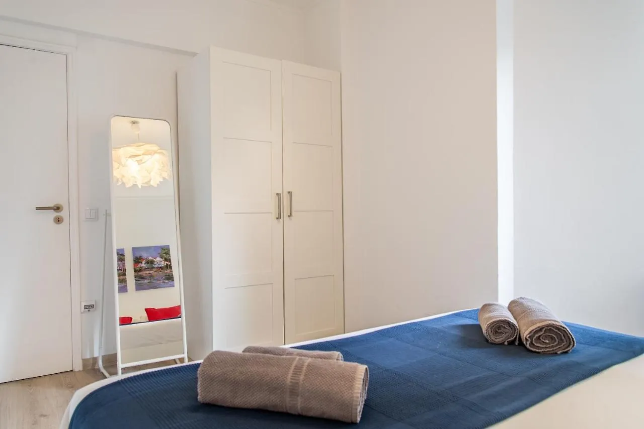 Charming And Central Apart - 350M From The Beach Cascais Apartment