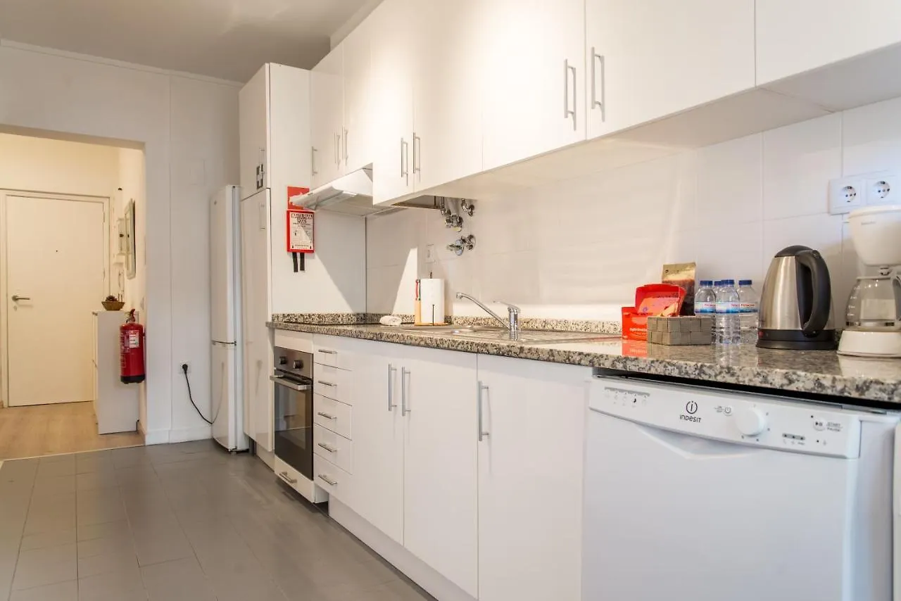 Charming And Central Apart - 350M From The Beach Cascais